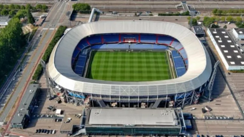 Algeria Faces Netherlands in "Wintery" Rotterdam Conditions
