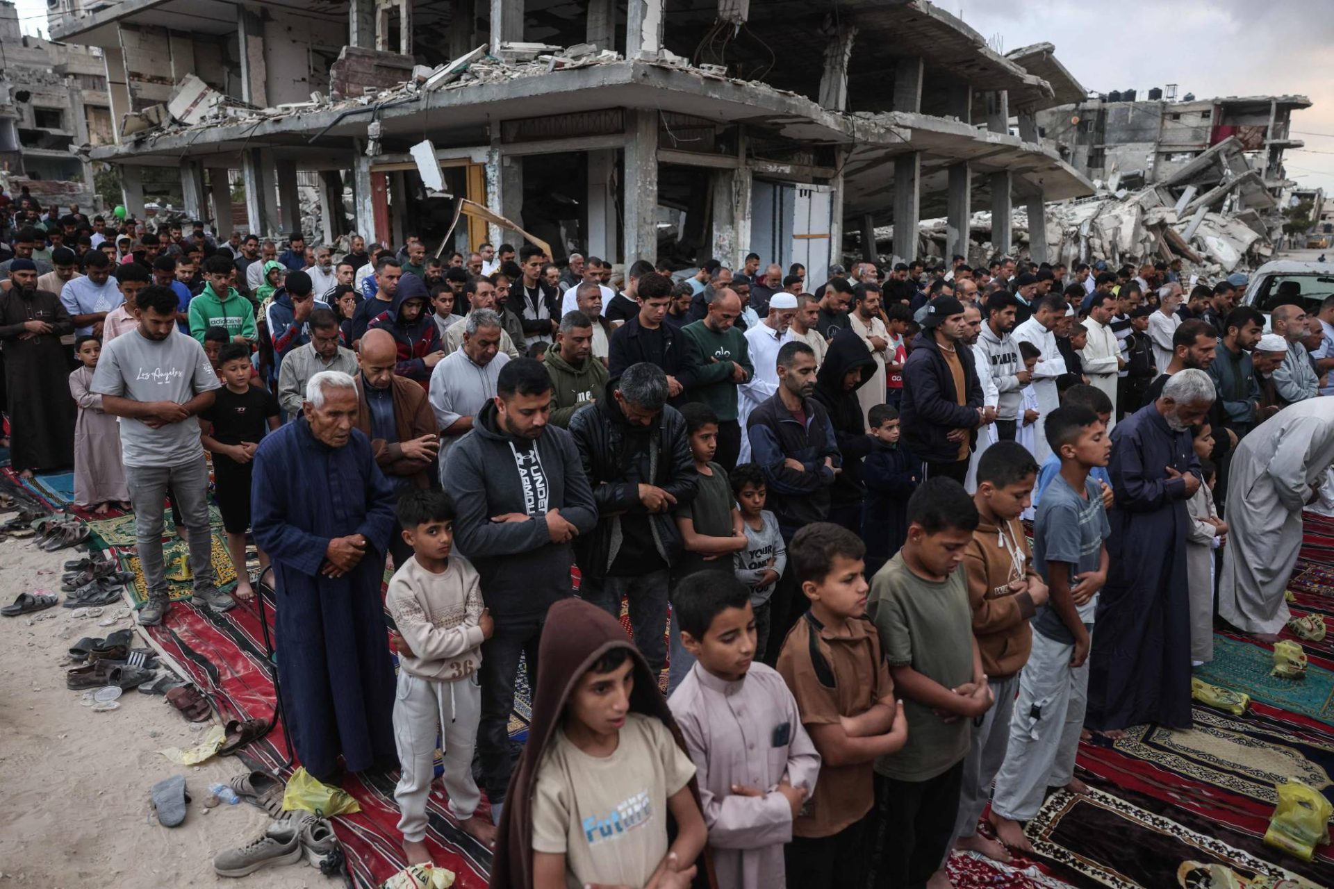 Eid al-Adha in Gaza Marked by Extreme Poverty Amidst Ongoing War