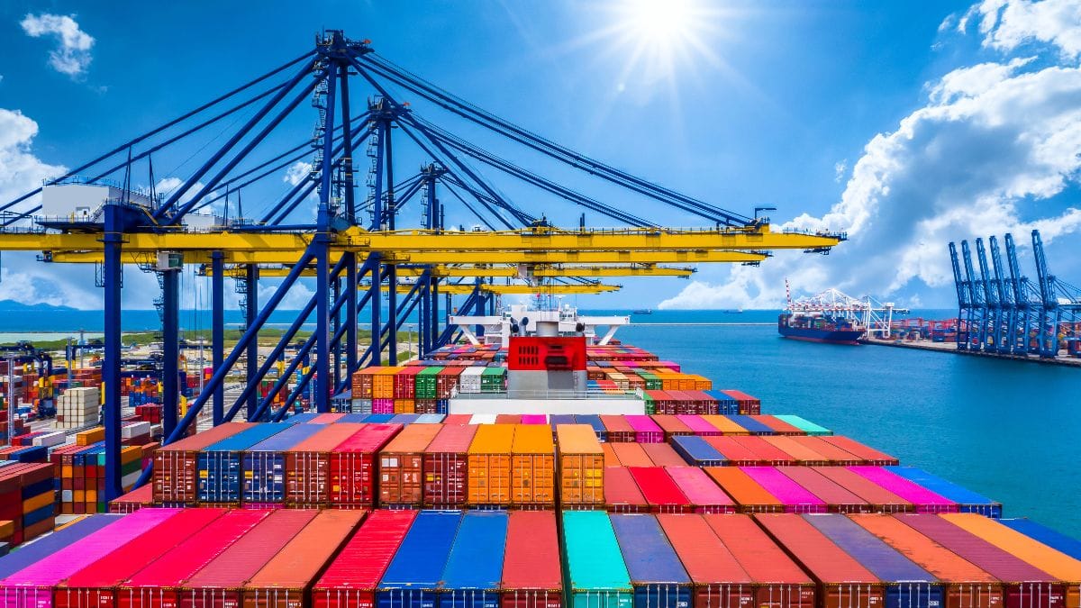 Algeria Tightens Import Controls to Bolster Reserves and Local Production
